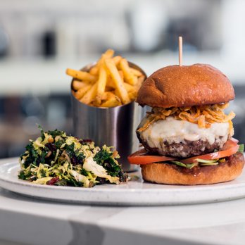 narrative. signature dishes Jacquard Omelet
Blueberry Crunch Pancakes
Smash Burger